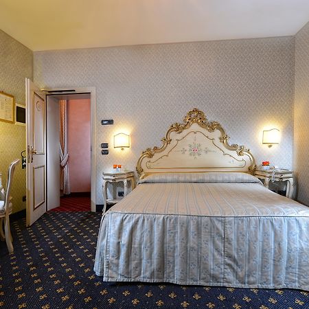 Ca Rialto Hotel Венеция Екстериор снимка