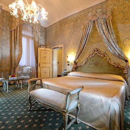 Ca Rialto Hotel Венеция Екстериор снимка